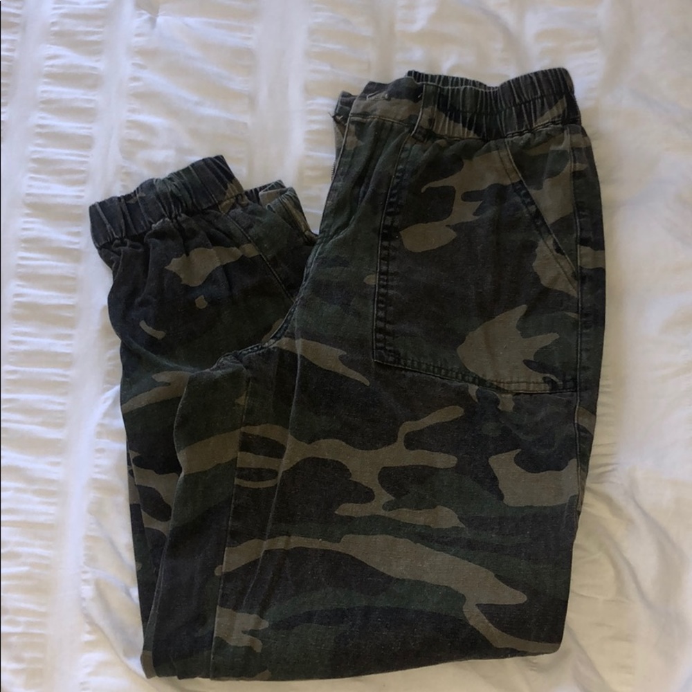 pacsun camo joggers